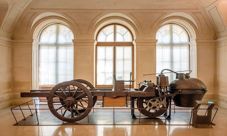 Cỗ xe Fardier à vapeur trưng bày tại bảo tàng ở Paris. Ảnh: Wikimedia