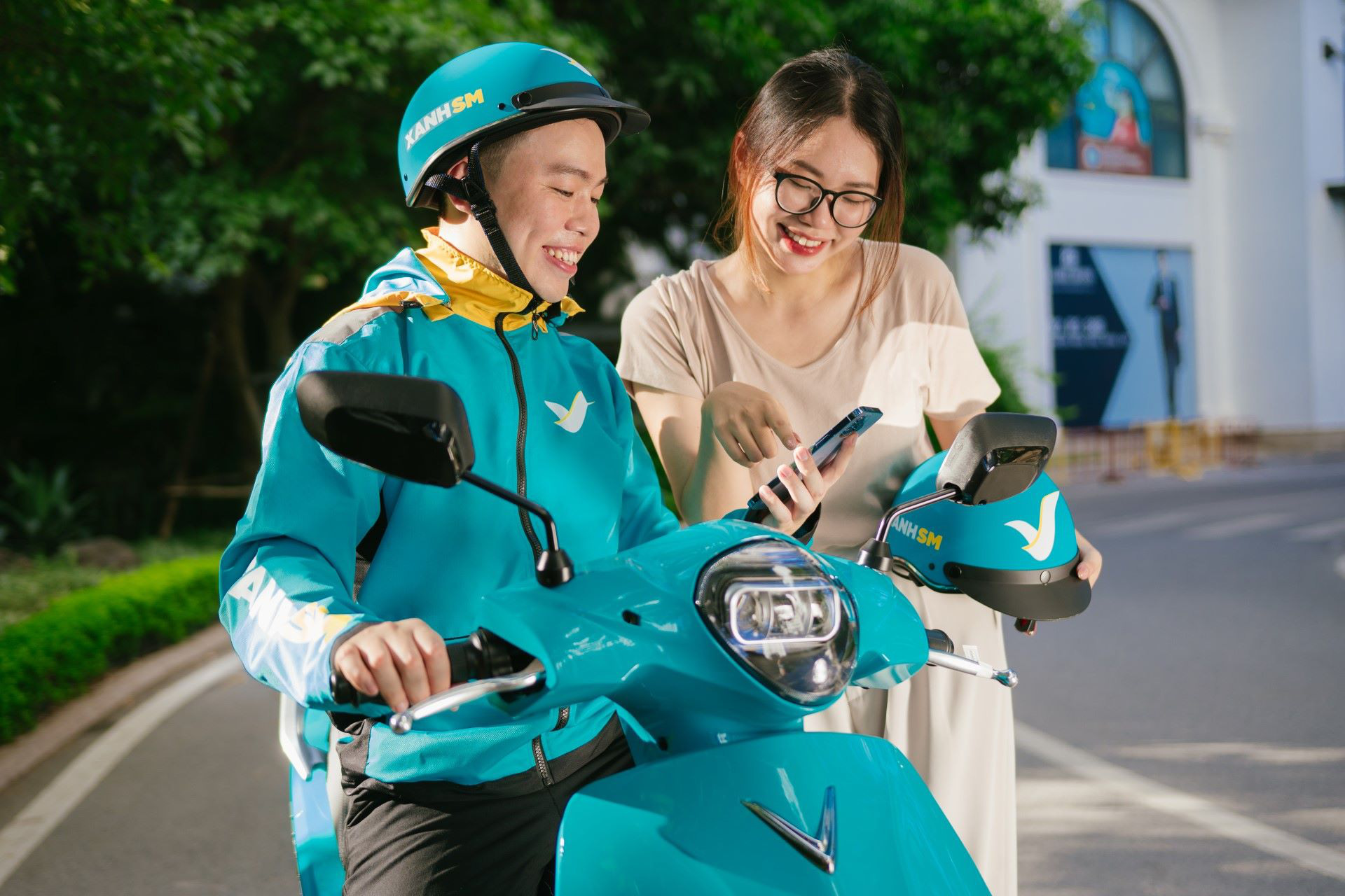 Xanh SM khởi động lấy ý kiến khách, ra cam kết dịch vụ 10 điều 'không'- Ảnh 2. Xanh SM khởi động lấy ý kiến khách, ra cam kết dịch vụ 10 điều 'không' - Ảnh: Xanh SM