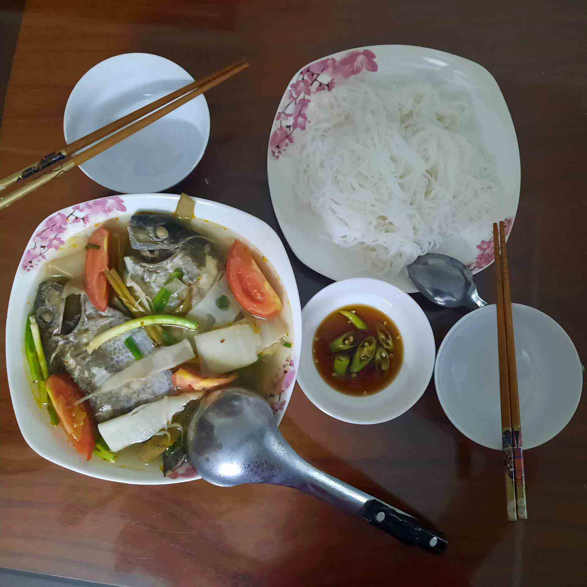 Hương vị quê hương: Cá dìa lộng gió Tam Giang
- Ảnh 2. Hương vị quê hương: Cá dìa lộng gió Tam Giang
- Ảnh 2.