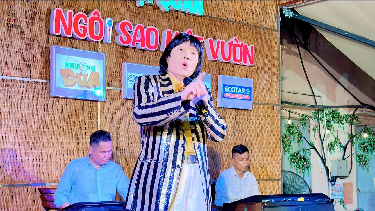 Khán giả thích thú phần biểu diễn của nghệ sĩ Minh Vương - Ảnh: BTC Khán giả thích thú phần biểu diễn của nghệ sĩ Minh Vương - Ảnh: BTC