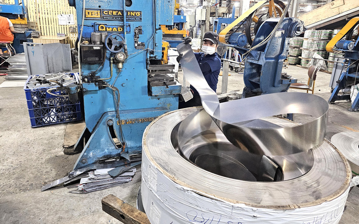 Doanh nghiệp cạn kiệt dòng tiền, nợ động dây dưa tăng- Ảnh 5. Doanh nghiệp sản xuất dần hồi phục