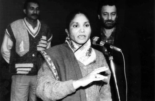 Phoolan Devi là Hạ nghị sĩ khi bị ám sát. Ảnh: Indianexpress
