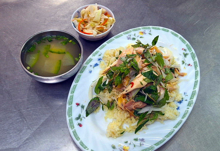 Michelin gọi tên bún chả cá, bánh xèo, bò nướng sả ở Đà Nẵng, ẩm thực Việt đâu chỉ cứ phở, bánh mì- Ảnh 9. Michelin gọi tên bún chả cá, bánh xèo, bò nướng sả ở Đà Nẵng, ẩm thực Việt đâu chỉ cứ phở, bánh mì- Ảnh 9.