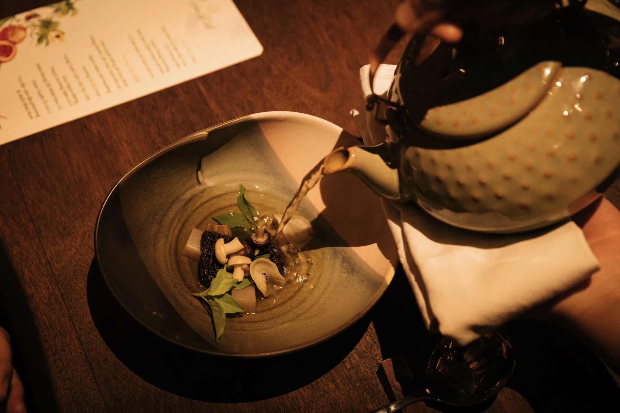 Các nhà hàng chay TP.HCM được Michelin Guide gọi tên: Bạn đã ghé thưởng thức chưa?- Ảnh 1. Các nhà hàng chay TP.HCM được Michelin Guide gọi tên: Bạn đã ghé thưởng thức chưa?- Ảnh 1.