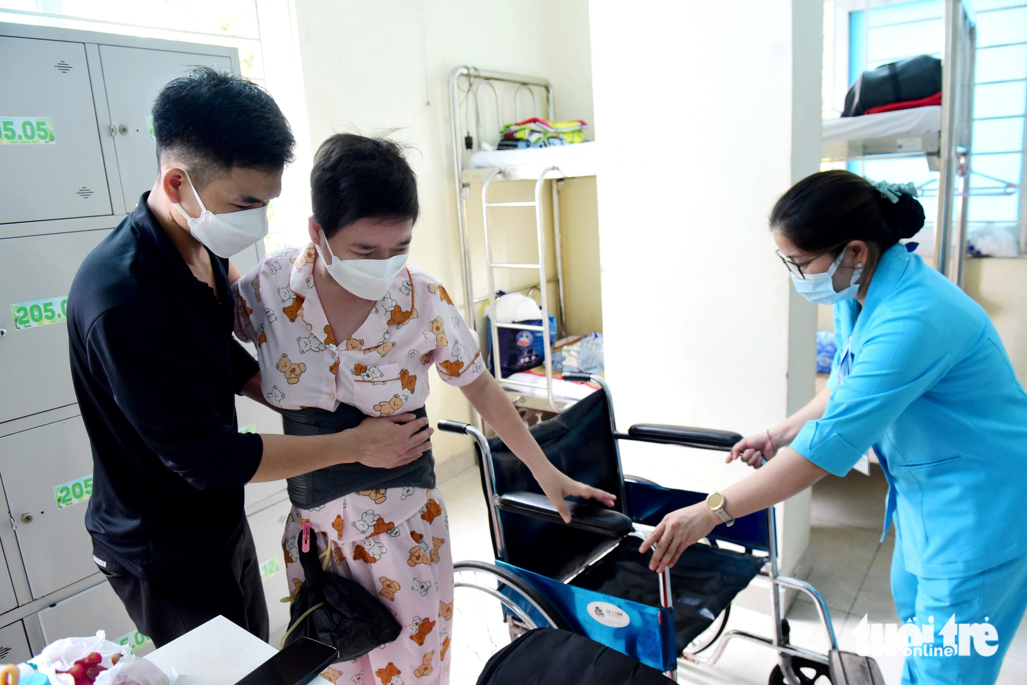 Vợ chồng trẻ cùng vượt qua nghịch cảnh- Ảnh 2. Vợ chồng trẻ cùng vượt qua nghịch cảnh- Ảnh 2.