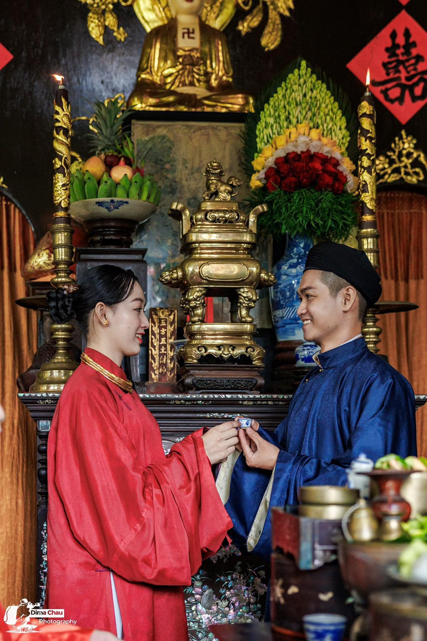 Đôi bạn mong muốn tổ chức đám cưới xưa để cho con cháu được biết - Ảnh: TRẦN HỮU PHÚ Đám cưới theo phong cách Nam Bộ xưa khiến dân mạng mê mẩn- Ảnh 5.