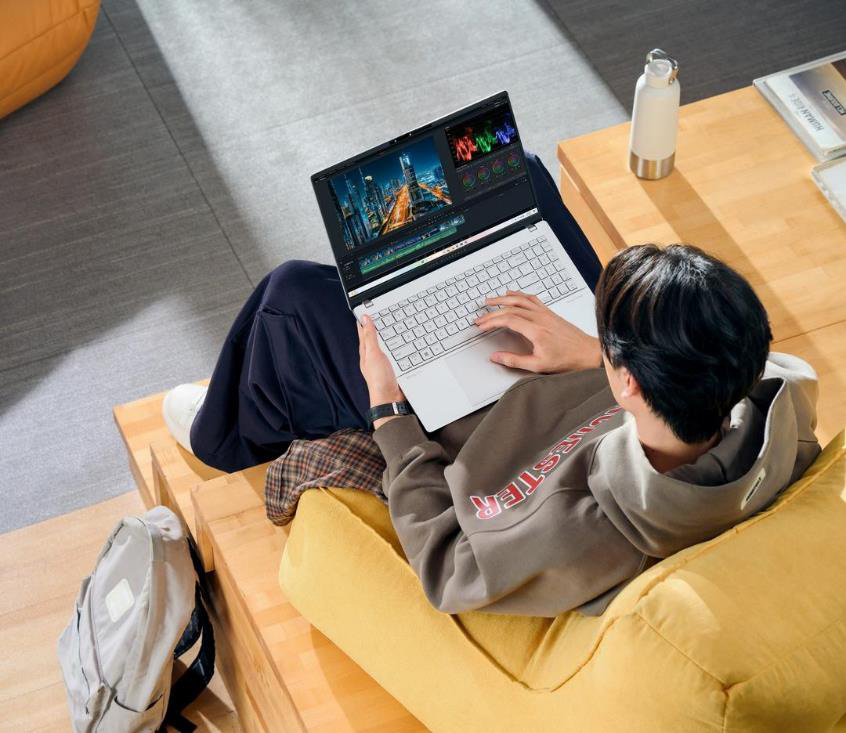 Laptop AI Vivobook S 15: Copilot+ PC, thiết kế mỏng nhẹ- Ảnh 2. Laptop AI Vivobook S 15: Copilot+ PC, thiết kế mỏng nhẹ- Ảnh 2.