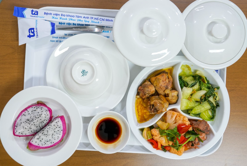 Bữa ăn dành cho người bệnh tại Bệnh viện Đa khoa Tâm Anh TP HCM. Ảnh: Bệnh viện cung cấp