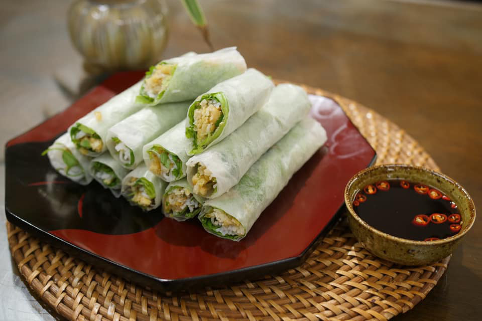 Mâm cỗ chay ngày rằm tháng bảy ở miền Bắc không thể thiếu bánh đúc, cháo trai...- Ảnh 6. Mâm cỗ chay ngày rằm tháng bảy ở miền Bắc không thể thiếu bánh đúc, cháo trai...- Ảnh 6.