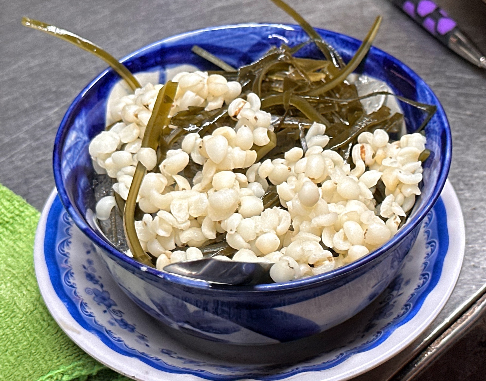 Xe chè đêm không tên 30 năm ở Chợ Lớn: 4 đời chủ, menu không để giá vì…- Ảnh 4. Xe chè đêm không tên 30 năm ở Chợ Lớn: 4 đời chủ, menu không để giá vì…- Ảnh 4.