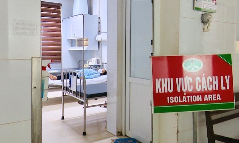 Thai phụ trong thời gian cách ly, điều trị tại bệnh viện. Ảnh: Lam Sơn