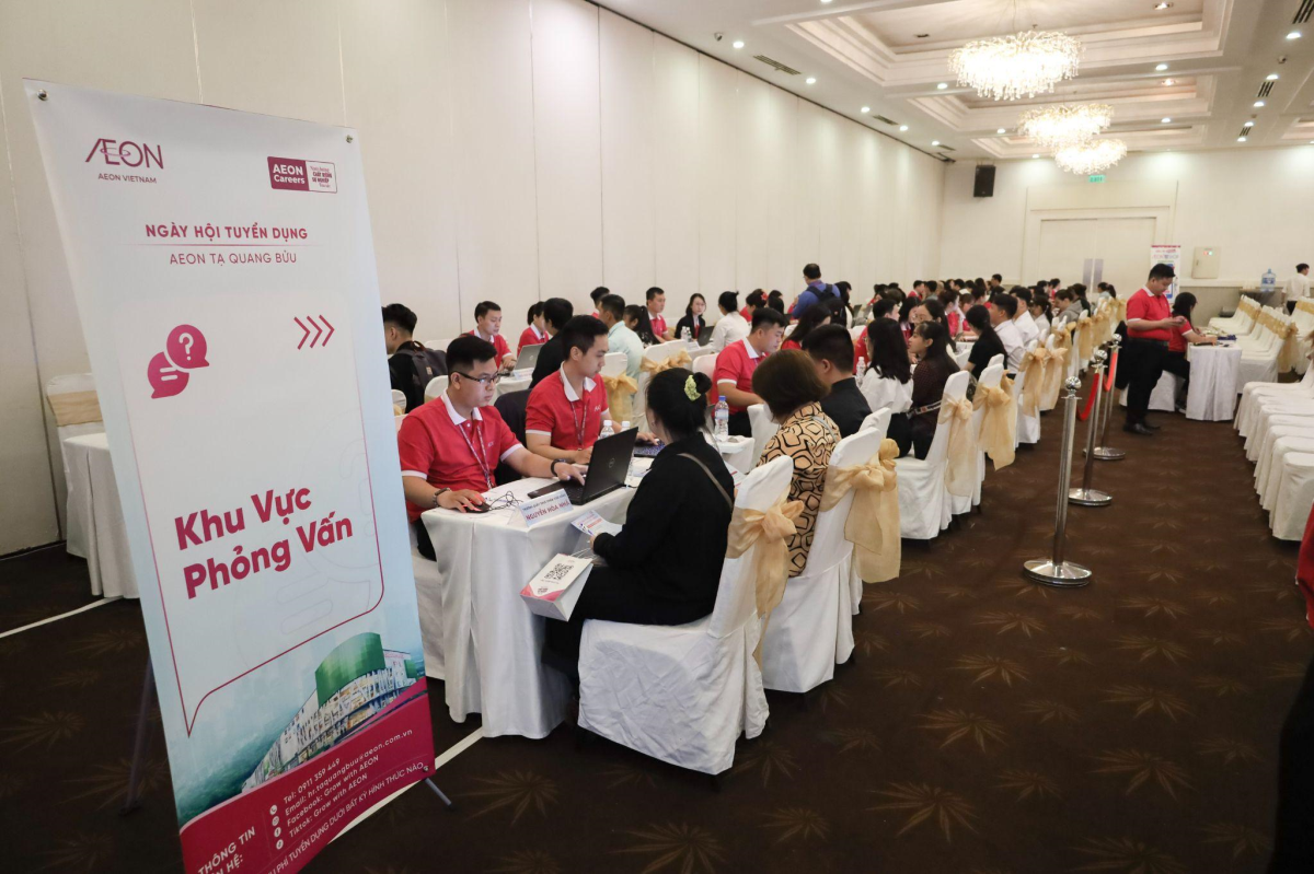 Ngày hội tuyển dụng của AEON Việt Nam thu hút hàng nghìn ứng viên. Ảnh: AEON Việt Nam