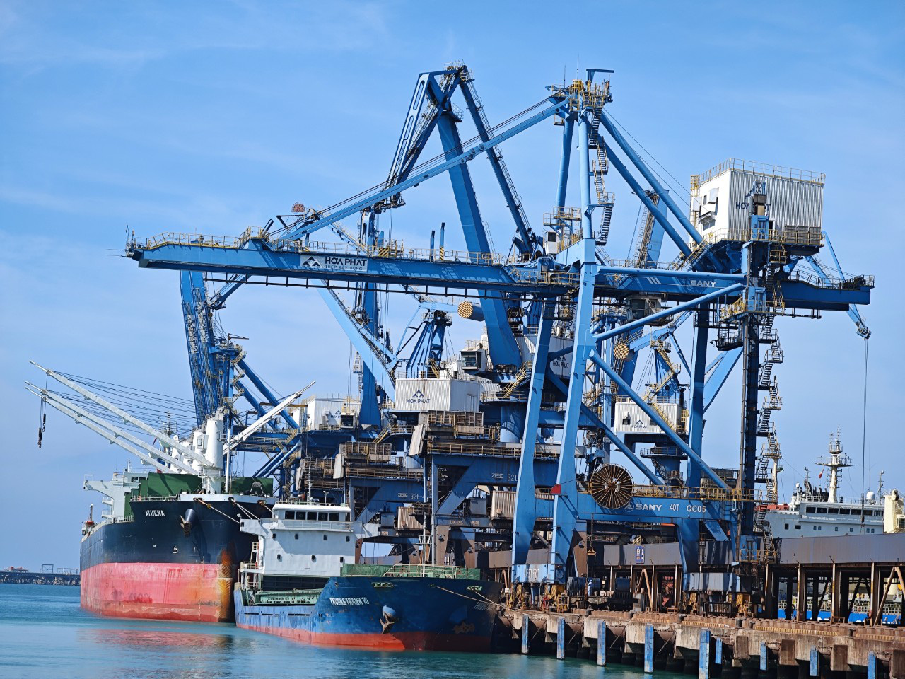 Cước vận tải biển giảm mạnh - Ảnh 1. Cước vận tải biển giảm mạnh - Ảnh 1.