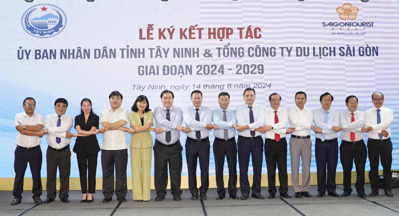 Saigontourist Group hợp tác thúc đẩy du lịch tỉnh Tây Ninh- Ảnh 2. Saigontuourist Group sẽ hỗ trợ và đồng hành cùng tỉnh Tây Ninh phát triển du lịch thời gian tới - Ảnh: B.V