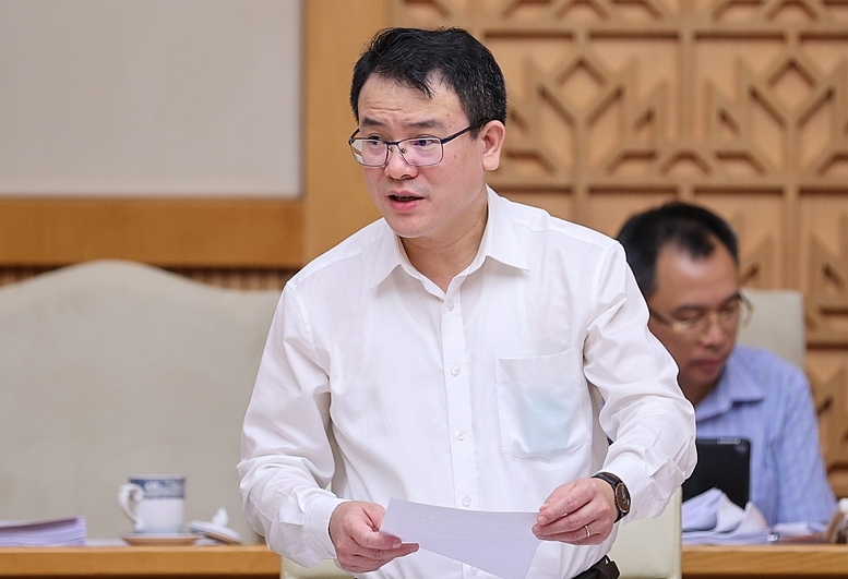 Thứ trưởng Kế hoạch & Đầu tư Trần Quốc Phương phát biểu tại họp Chính phủ, ngày 7/9. Ảnh: VGP