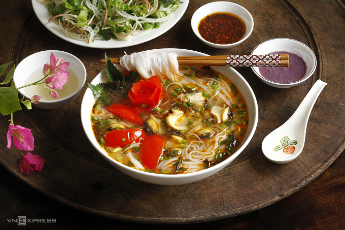 Gợi ý 8 món bún Hà Nội cho dịp lễ 2/9 - 4