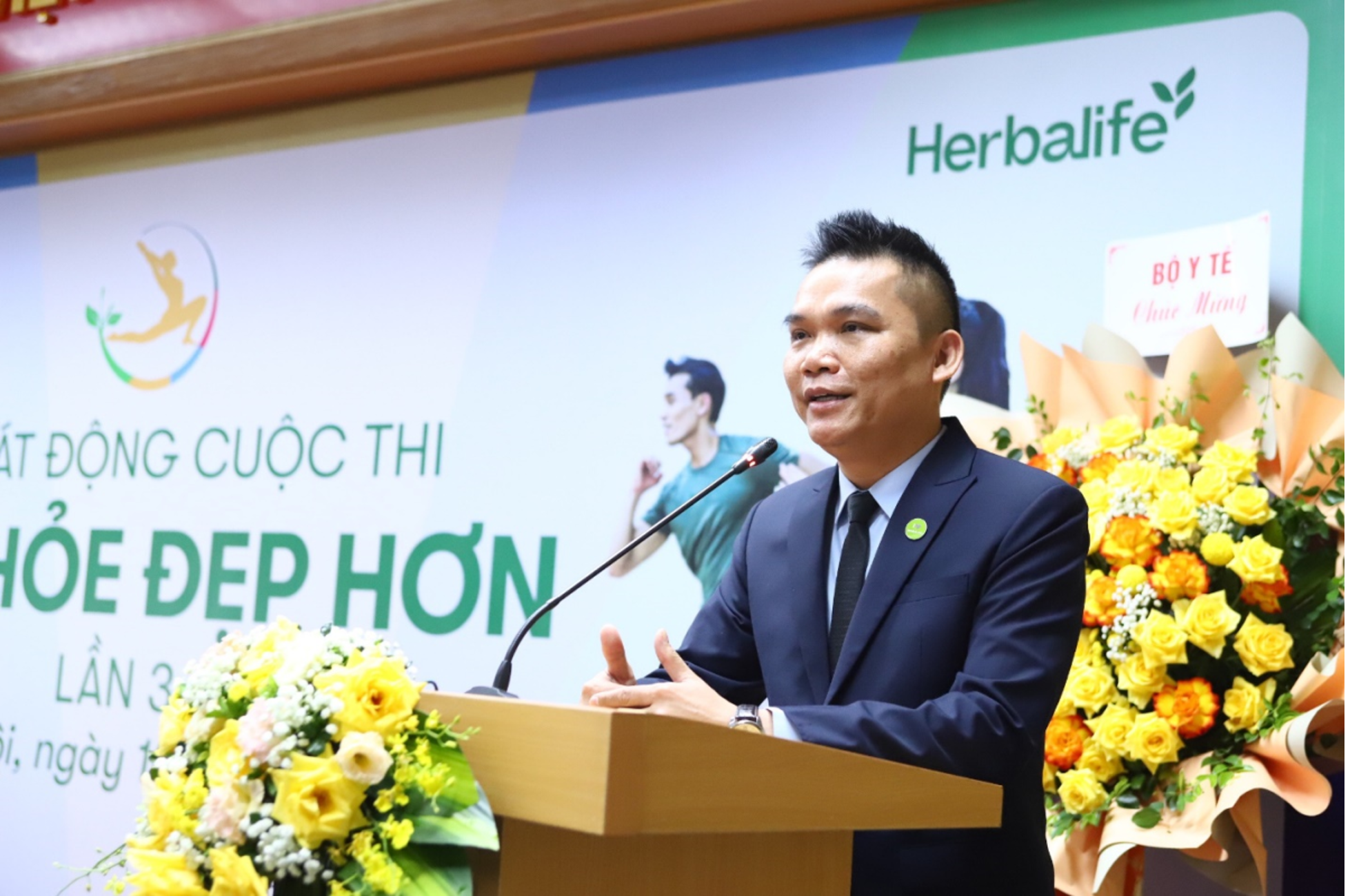 Ông Nguyễn Thành Đạt - Giám đốc truyền thông cấp cao của Herbalife Việt Nam, phát biểu tại sự kiện. Ảnh: Herbalife