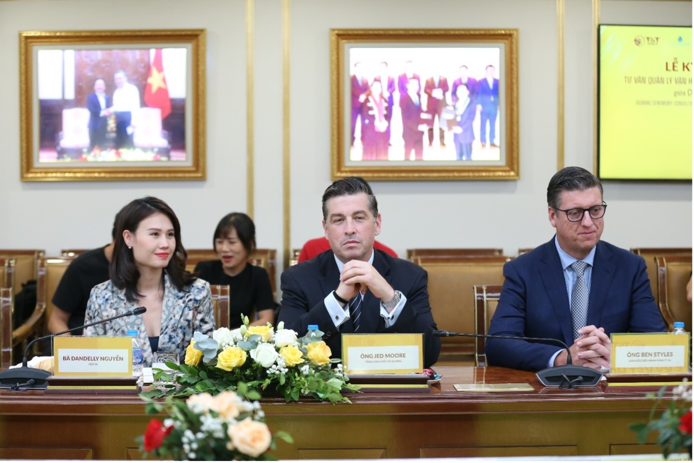 Ban lãnh đạo tập đoàn 54 tại sự kiện. Ảnh: T&T