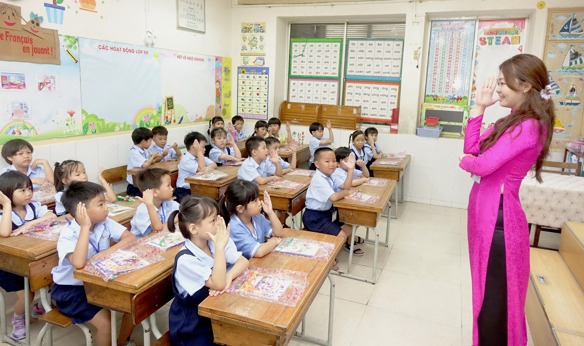 Chính phủ: Quy định cụ thể chính sách đặc thù để lương, phụ cấp nhà giáo là cao nhất - Ảnh 1. Chính phủ: Quy định cụ thể chính sách đặc thù để lương, phụ cấp nhà giáo là cao nhất - Ảnh 1.