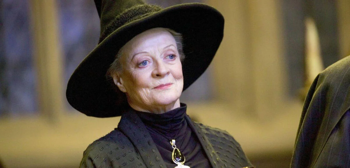Maggie Smith trong vai Giáo sư McGonagall, phim Harry Potter. Ảnh: Warner Bros