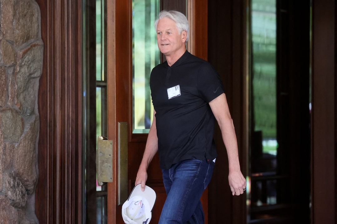 CEO Nike John Donahoe trong một sự kiện ở Idaho tháng 7/2022. Ảnh: Reuters