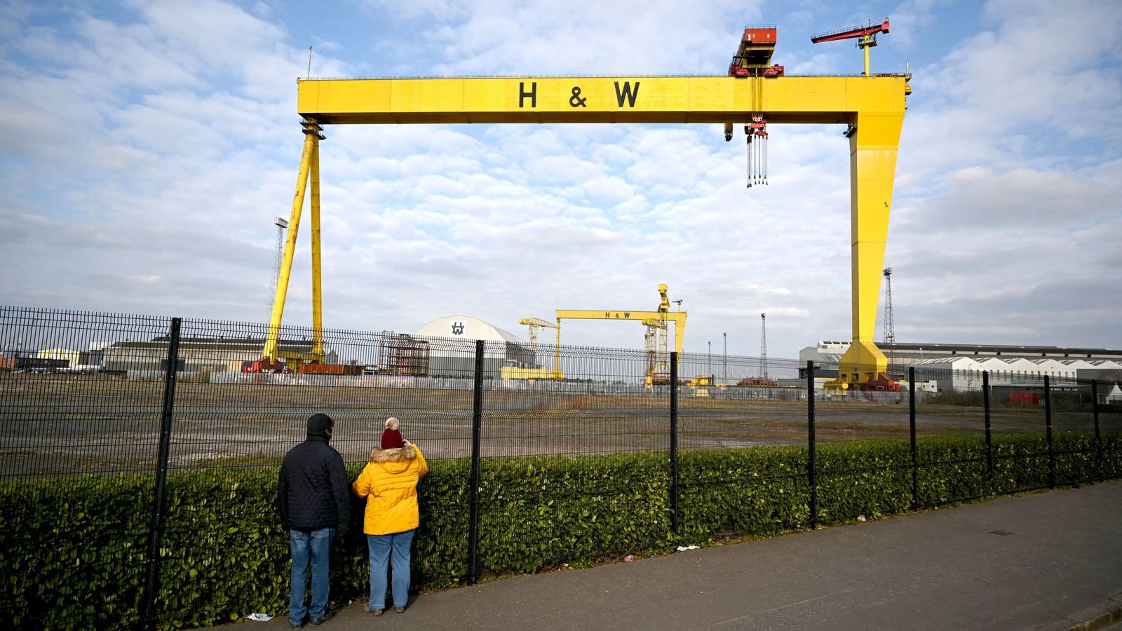 Xưởng đóng tàu của Harland & Wolff tại Belfast. Ánh: Reuters