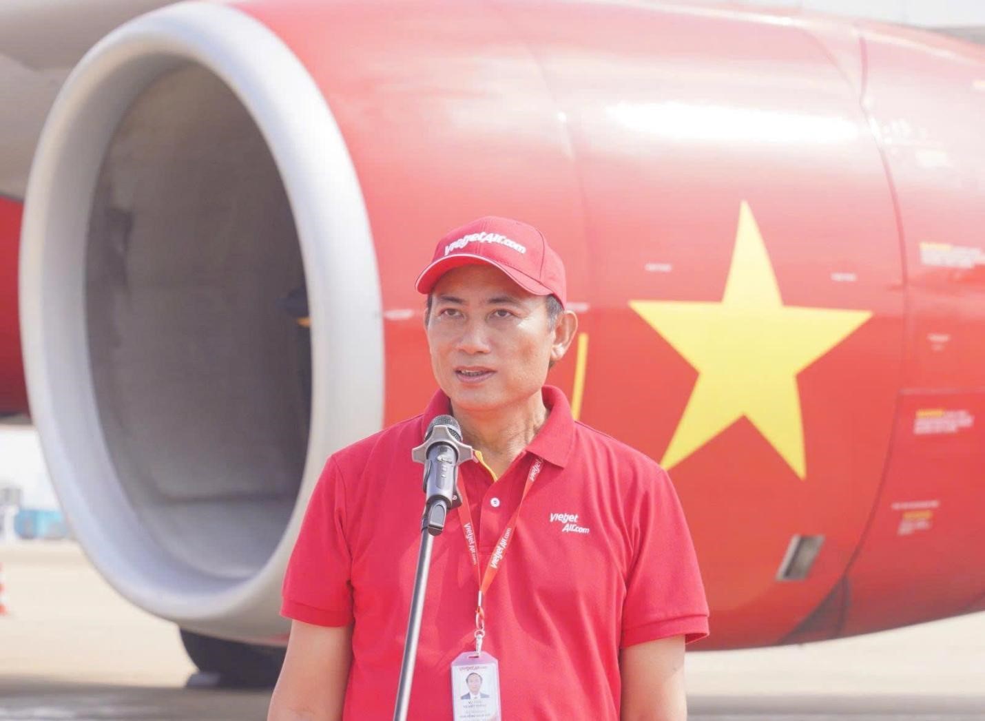 Chuyến bay Vietjet đầu tiên dùng nhiên liệu SAF tra nạp tại Việt Nam