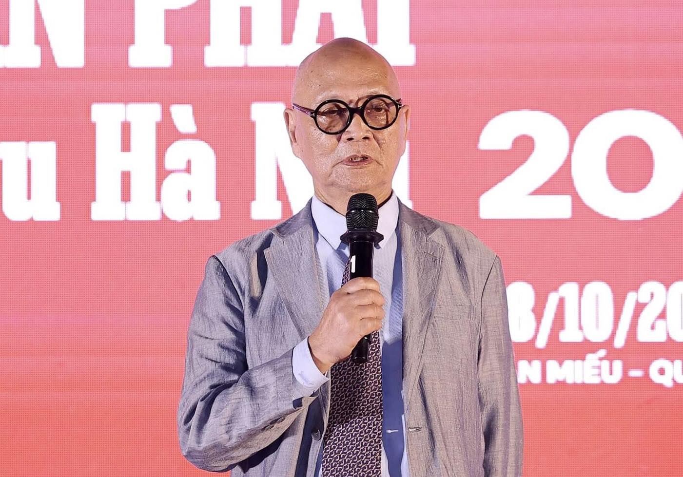 Giáo sư, kiến trúc sư Hoàng Đạo Kính phát biểu tại lễ trao giải. Ảnh: Hòa Nguyễn