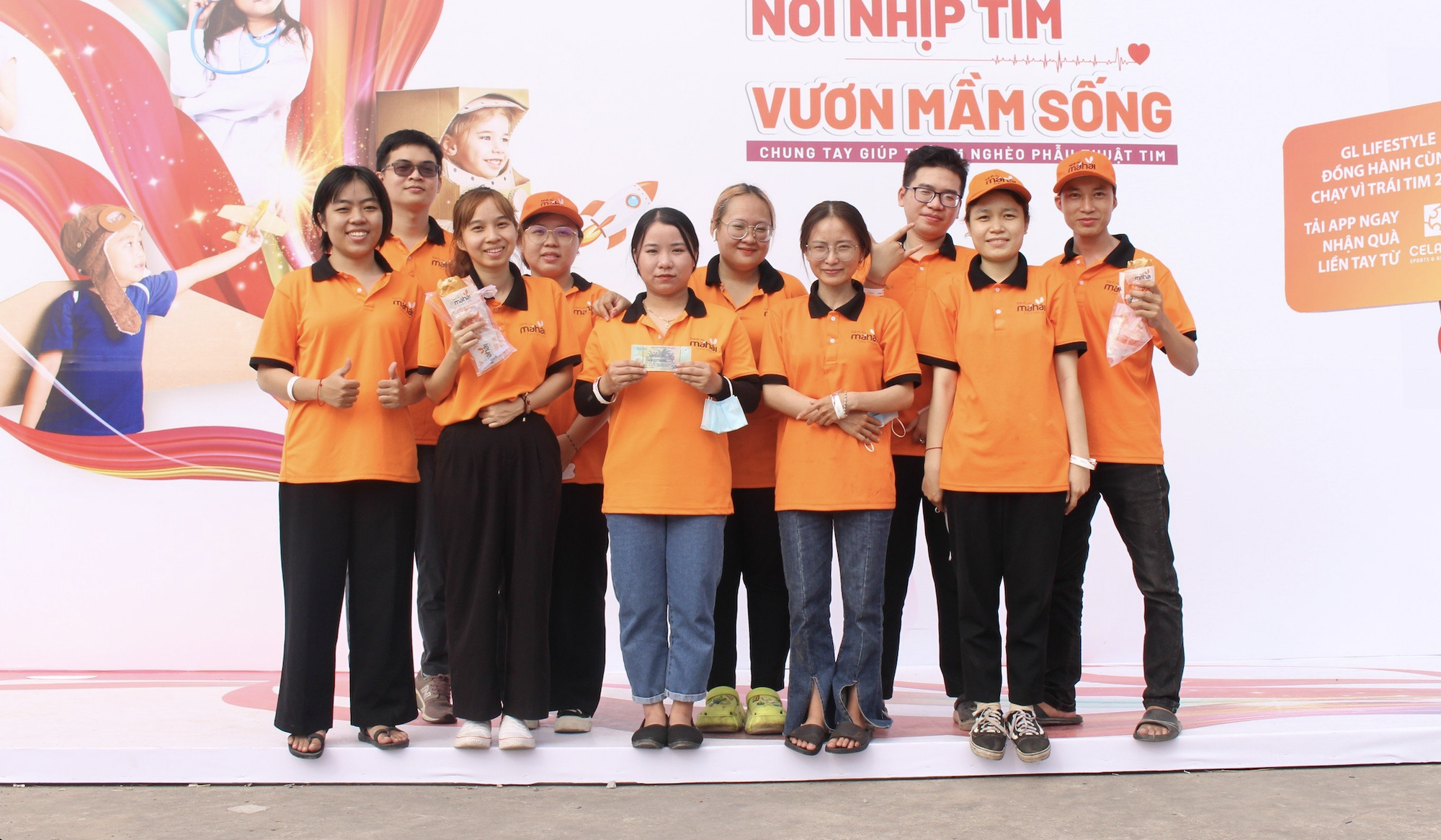 Quán ăn ở TP.HCM có thưởng Tết cho nhân viên: 'Gồng lỗ cũng ráng thưởng!'- Ảnh 9. Quán ăn ở TP.HCM có thưởng Tết cho nhân viên: 'Gồng lỗ cũng ráng thưởng!'- Ảnh 9.