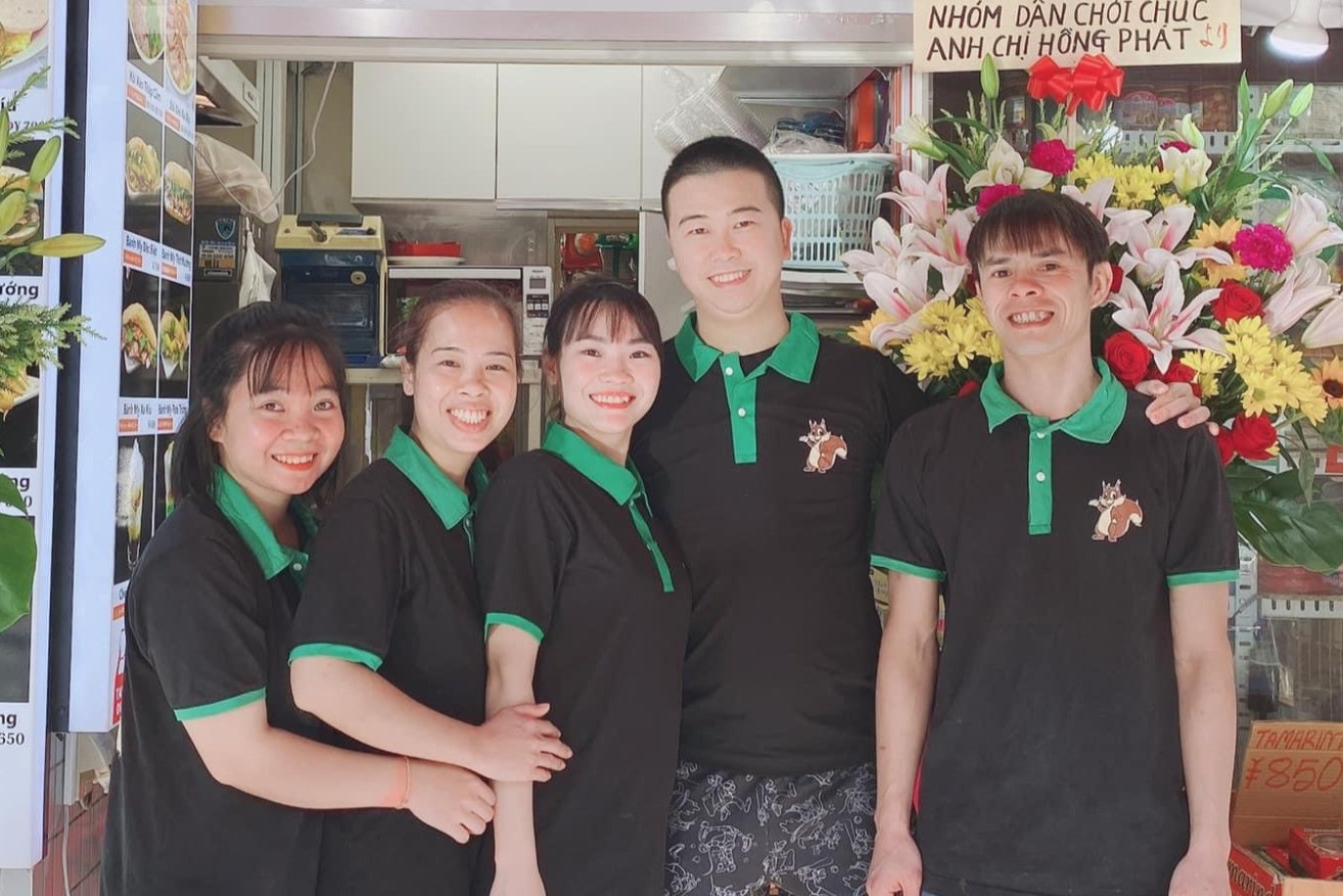 Vợ chồng Việt khởi nghiệp từ hàng xôi chè rong đến 4 quán ăn Việt ở Nhật - Ảnh 7. Vợ chồng Việt khởi nghiệp từ hàng xôi chè rong đến 4 quán ăn Việt ở Nhật - Ảnh 7.