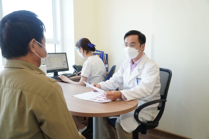 Bệnh nhân khám kiểm tra sức khỏe hô hấp. Ảnh: Bệnh viện Tâm Anh