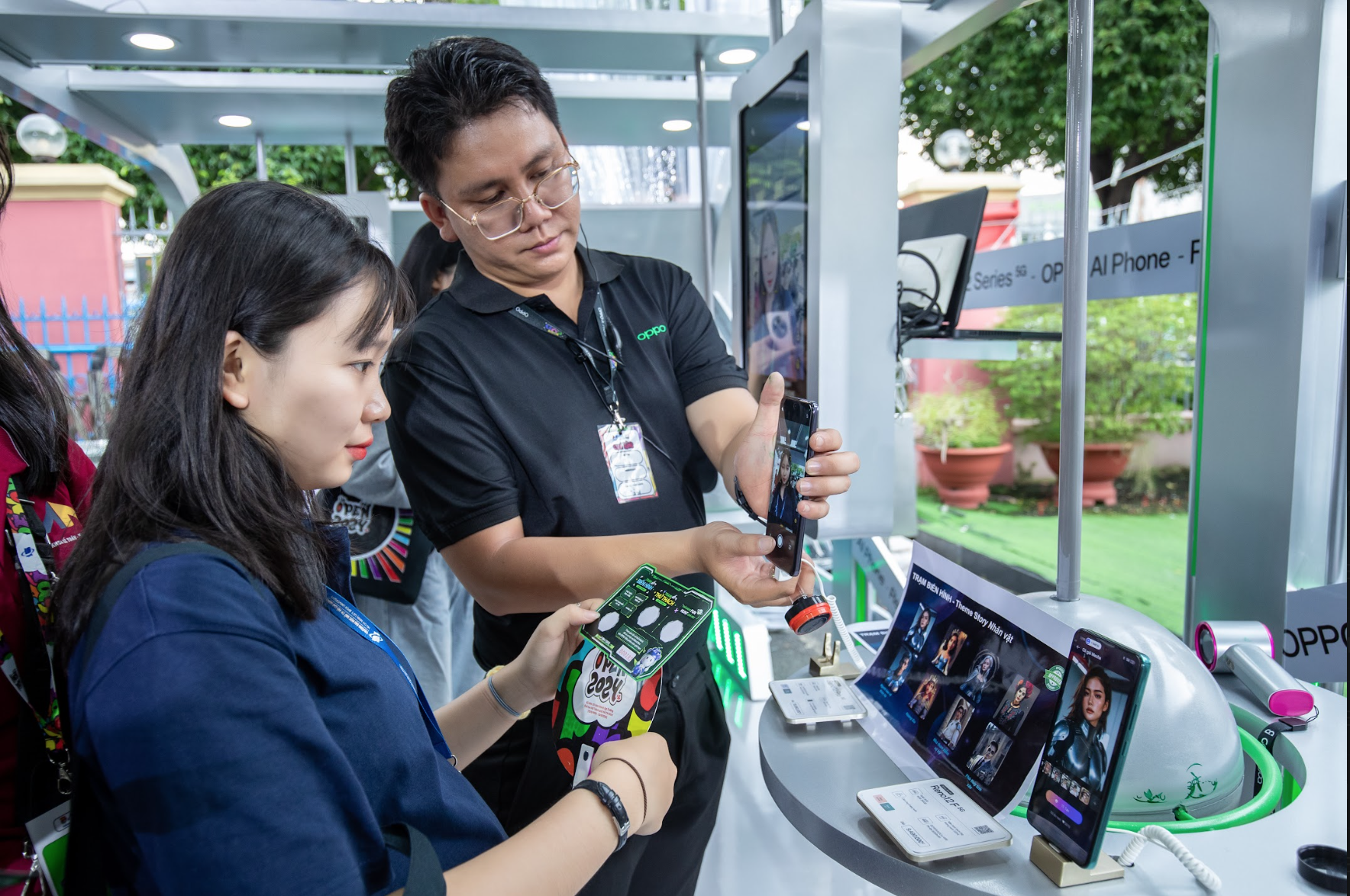 Loạt smartphone vừa ra mắt cho người muốn trải nghiệm 5G - Ảnh 1. Loạt smartphone vừa ra mắt cho người muốn trải nghiệm 5G - Ảnh 1.