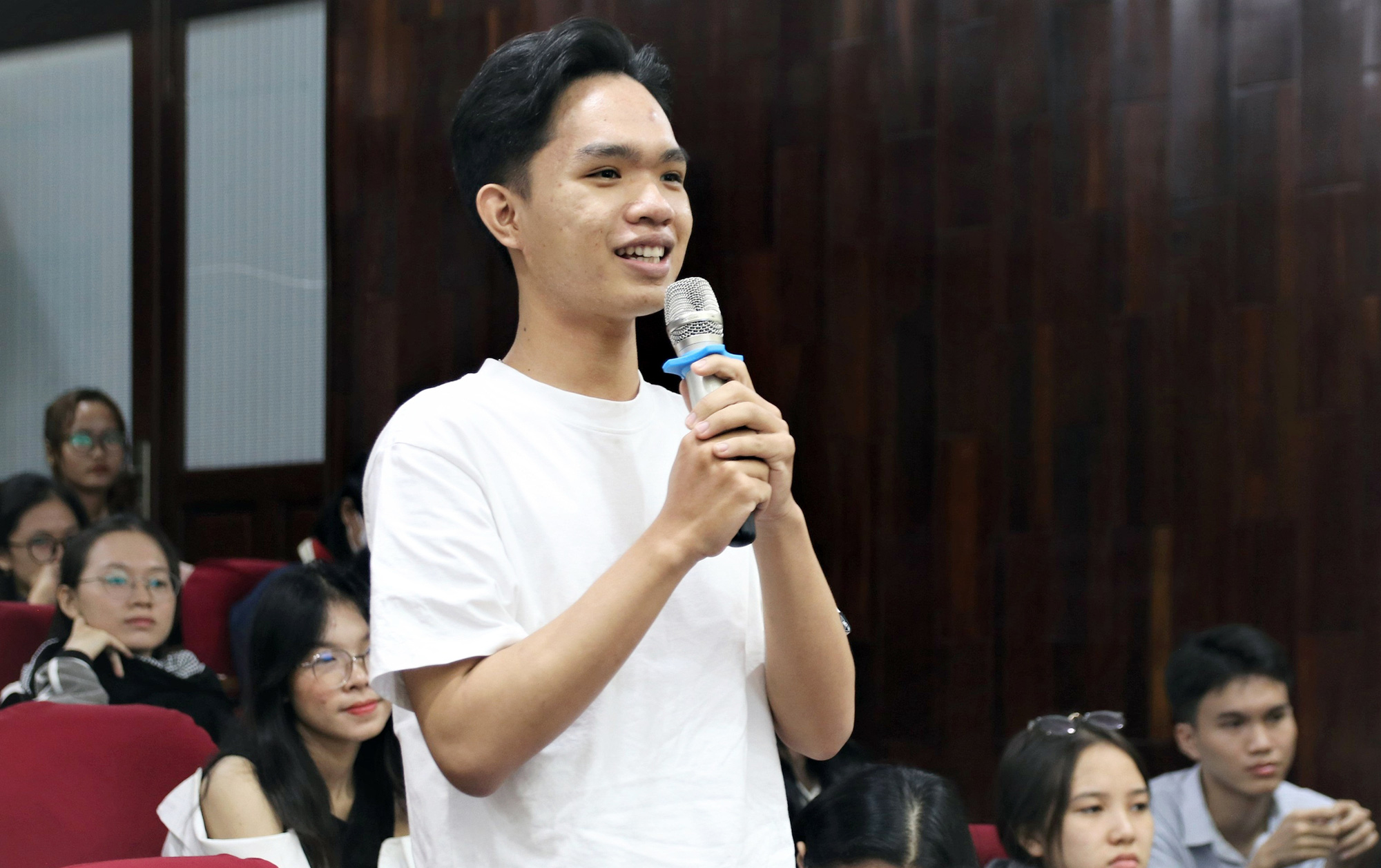 Tránh bỡ ngỡ khi đi làm, cách nào? - Ảnh 1. Tránh bỡ ngỡ khi đi làm, cách nào? - Ảnh 1.