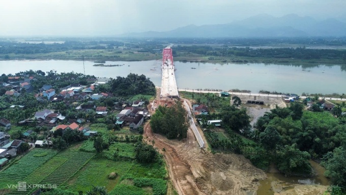 Khu vườn phía bắc cầu Trà Khúc ban đầu được bồi thường 1,6 tỷ đồng, nhưng sau đó chỉ còn 430 triệu. Ảnh: Phạm Linh