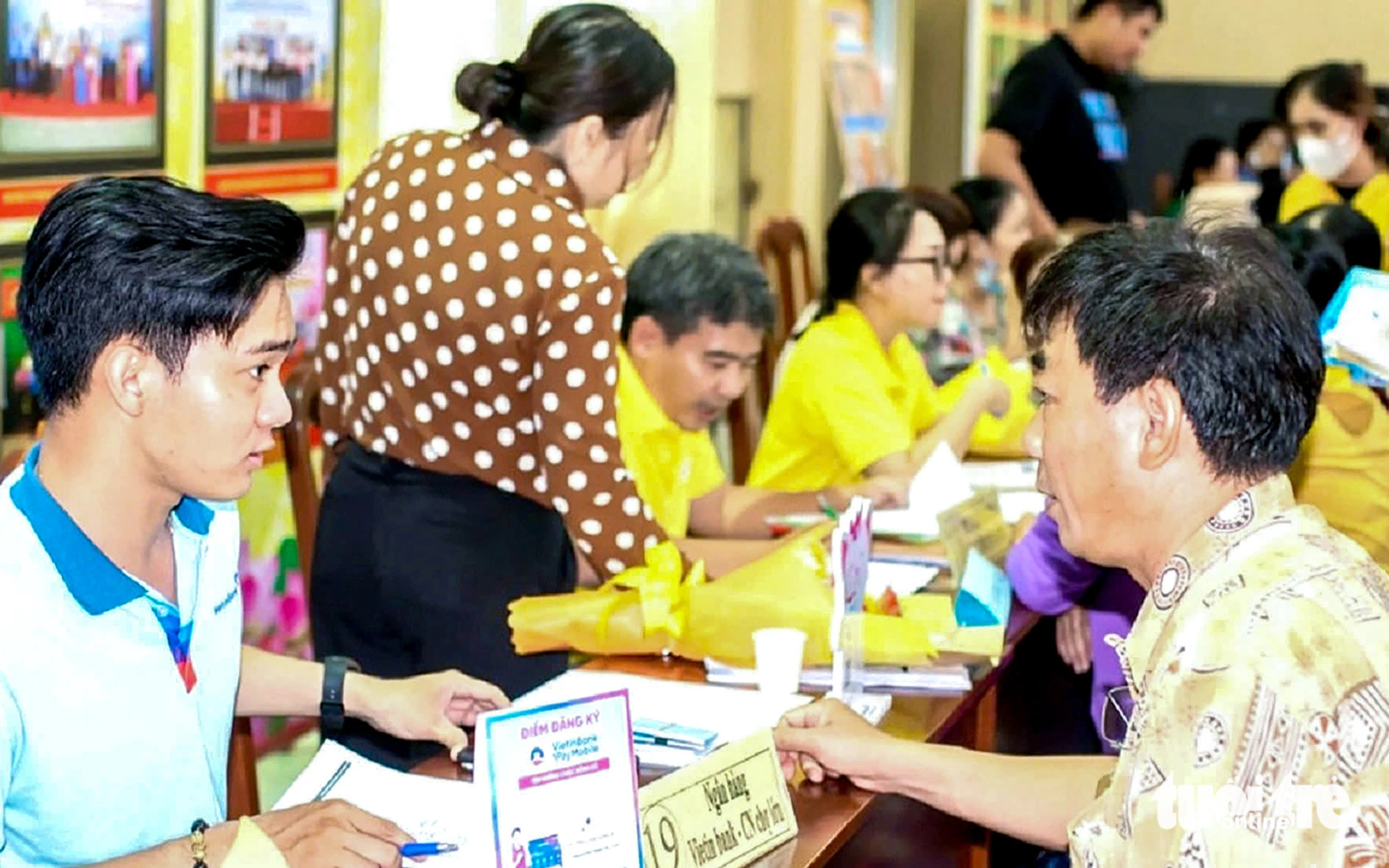 Xuất khẩu lao động về, kẻ mếu người cười - Ảnh 1. Xuất khẩu lao động về, kẻ mếu người cười - Ảnh 1.