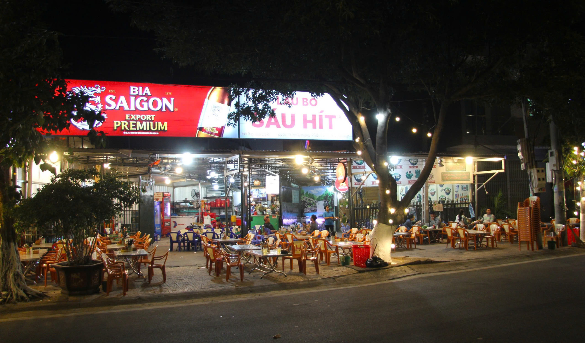 Phố đi bộ ở Ninh Thuận vắng hoe, hàng chục hộ kinh doanh ế ẩm - Ảnh 3. Phố đi bộ ở Ninh Thuận vắng hoe, hàng chục hộ kinh doanh ế ẩm - Ảnh 3.