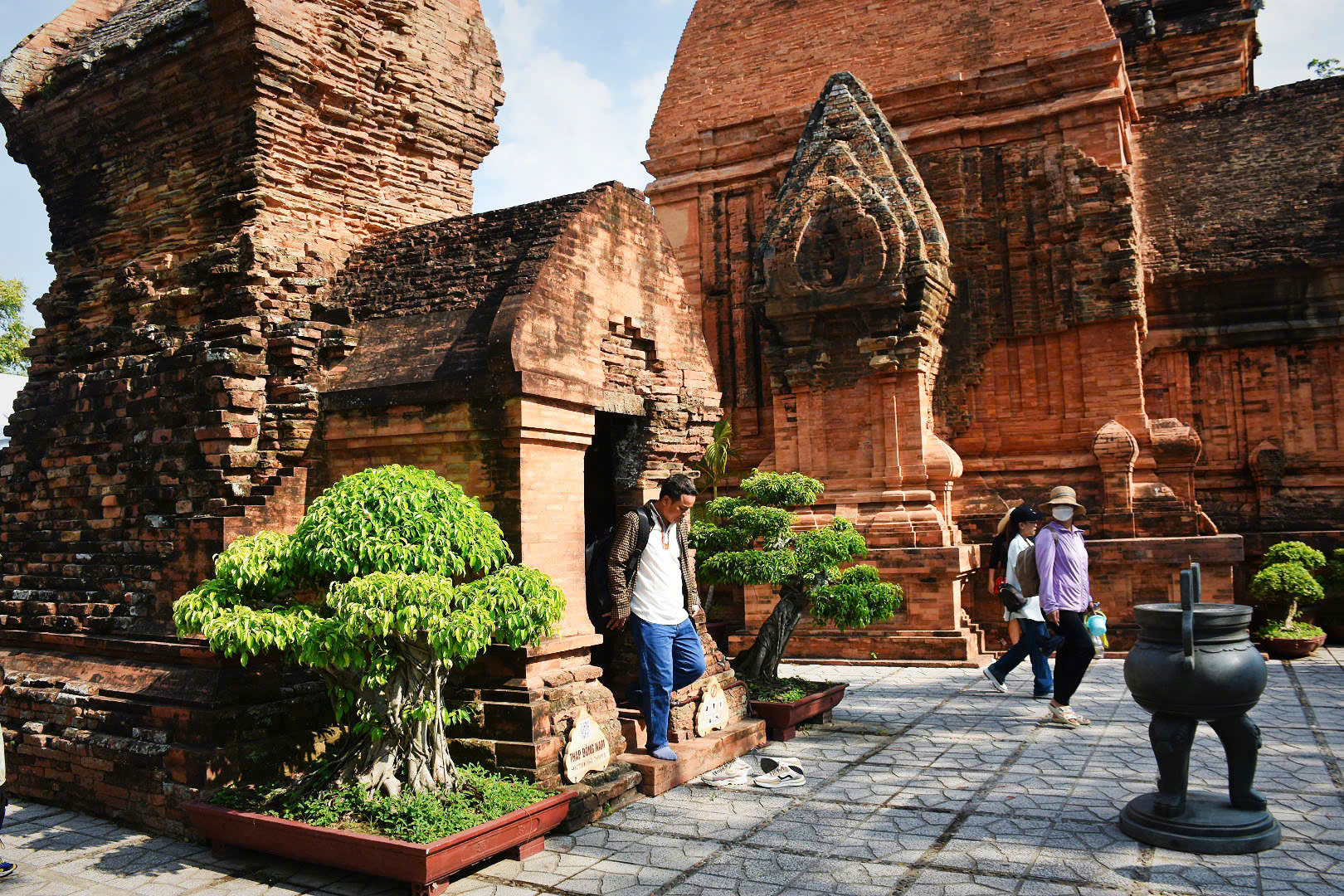 Tháp bà Ponagar ở Nha Trang là di tích quốc gia đặc biệt - Ảnh 1. Có thêm 5 di tích quốc gia đặc biệt, gồm cả tháp bà Ponagar, chùa Bối Khê - Ảnh 1.