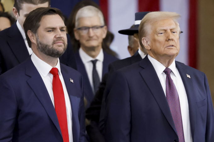 Tổng thống Donald Trump và cấp phó JD Vance sau lễ tuyên thệ nhậm chức ngày 20/1. Ảnh: AFP