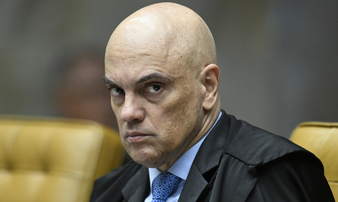 Thẩm phán Alexandre de Moraes tại phiên họp của Tòa án Tối cáo Brazil tháng 11/2024. Ảnh: AFP
