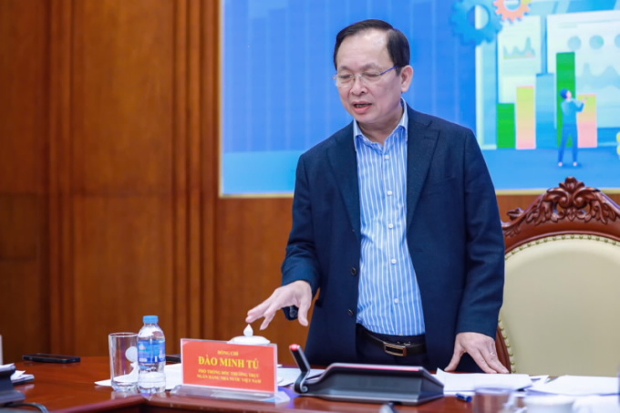 Phó thống đốc Đào Minh Tú chia sẻ tại hội thảo ngày 28/2. Ảnh: TTO