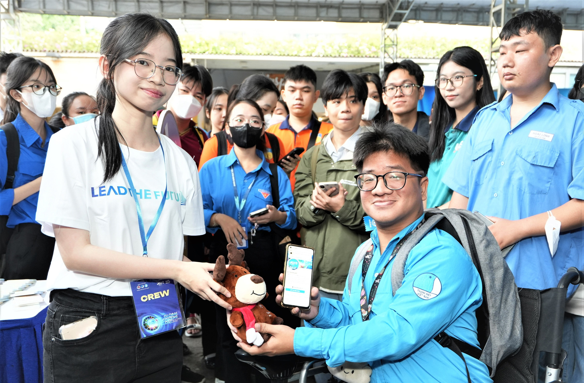 Xây dựng thương hiệu lãnh đạo trẻ - Ảnh 2. Ngày hội công dân toàn cầu: Xây dựng thương hiệu lãnh đạo trẻ - Ảnh 3.