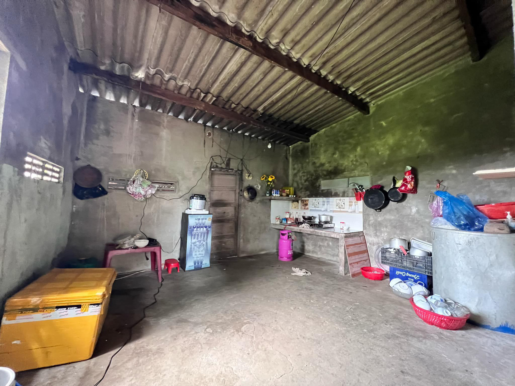 Sáng nhận tiền hỗ trợ cứu em bị chấn thương sọ não, tối bị lừa đảo mất sạch - Ảnh 4.