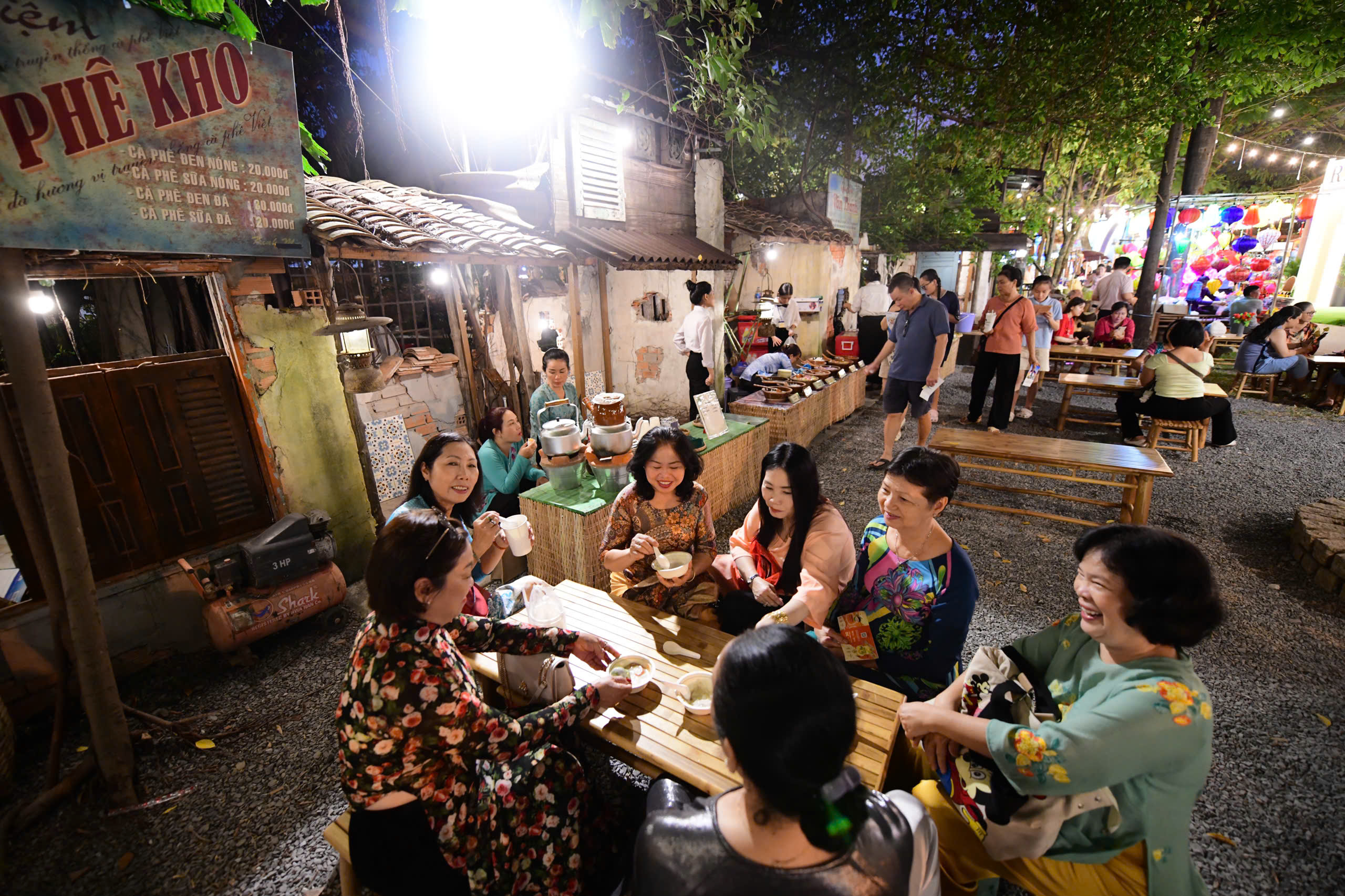 Hơn 600 món ngon hội tụ tại Lễ hội văn hóa ẩm thực, món ngon Saigontourist Group 2025 - Ảnh 8.