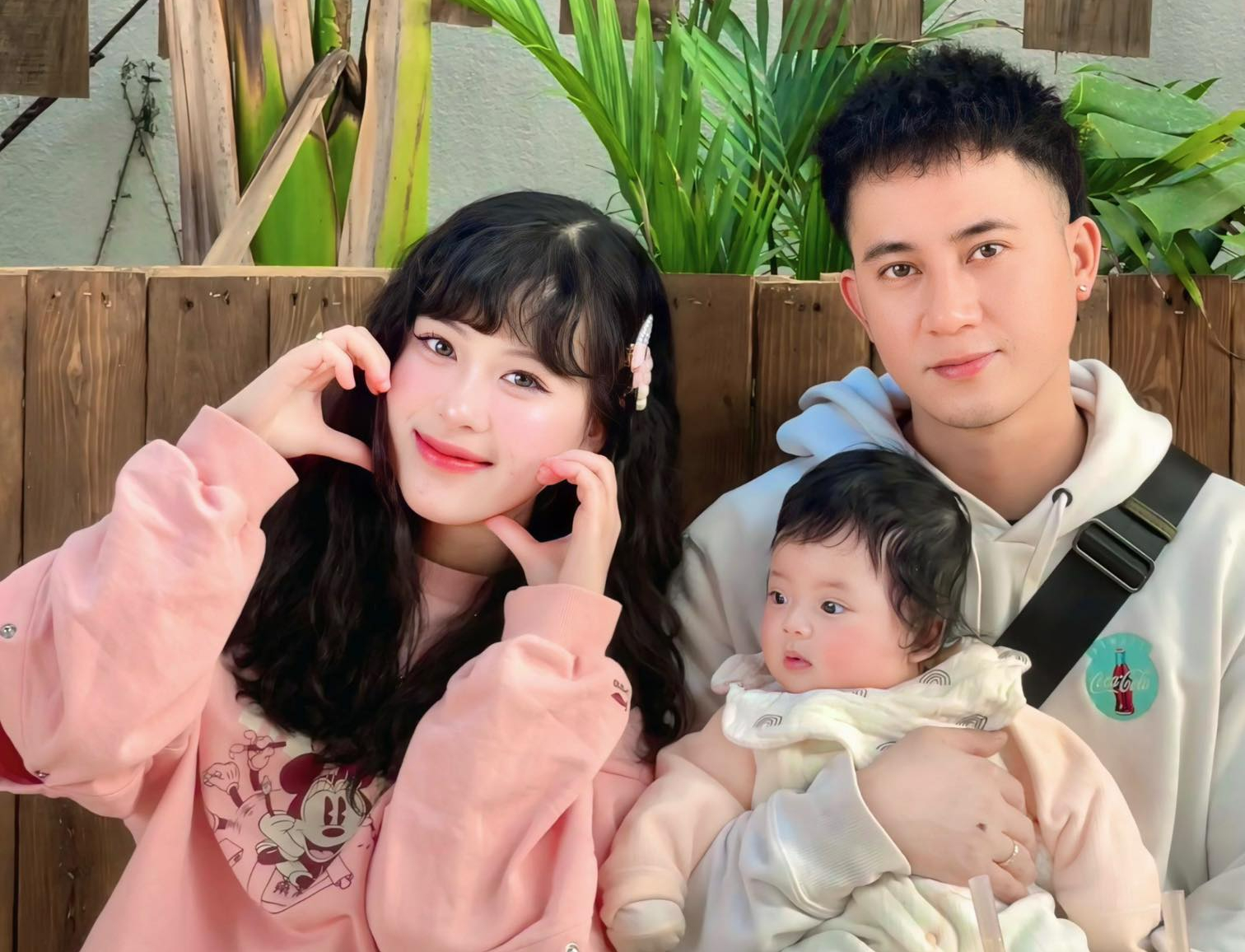 Nếu một ngày không có phụ nữ, cuộc sống sẽ ra sao? - Ảnh 2. Nếu một ngày vắng bóng phụ nữ, ấm áp có còn? - Ảnh 3.