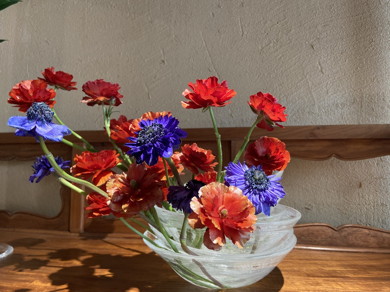 Mê mẩn vườn hoa Ikebana đầy ‘khí chất’ của nghệ nhân Đỗ Thị Thu Phượng - Ảnh 10. Lạc vào thế giới Ikebana ‘Nhất khí nhất hoa’ - Ảnh 10.