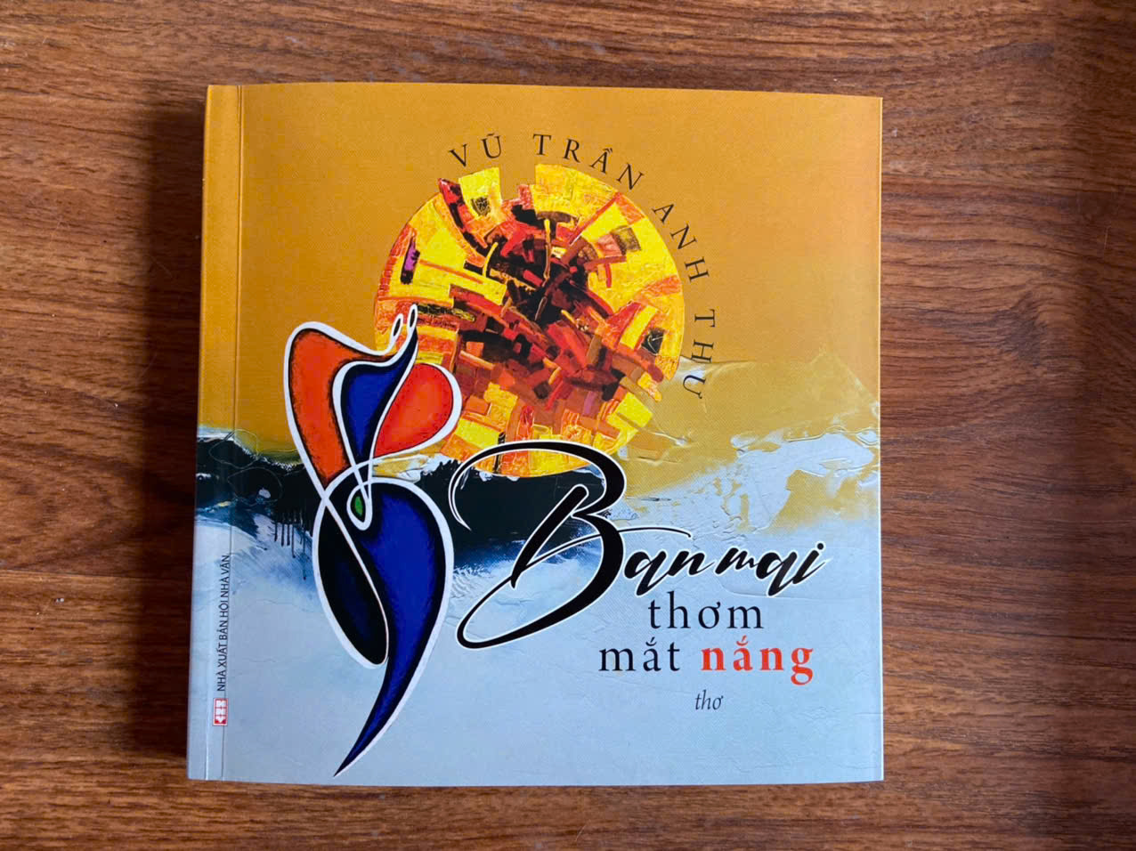 Sao doanh nhân viết văn thơ nhiều thế? - Ảnh 4. Sao doanh nhân viết văn thơ nhiều thế? - Ảnh 4.