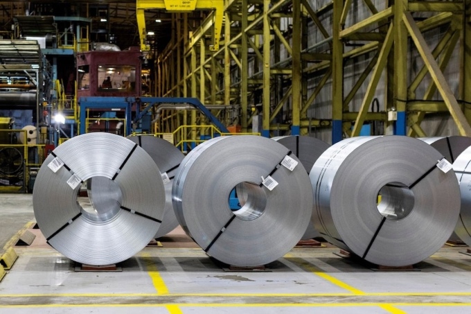 Thép cuộn tại nhà máy ArcelorMittal Dofasco ở Ontario (Canada) tháng 2/2025. Ảnh: Reuters