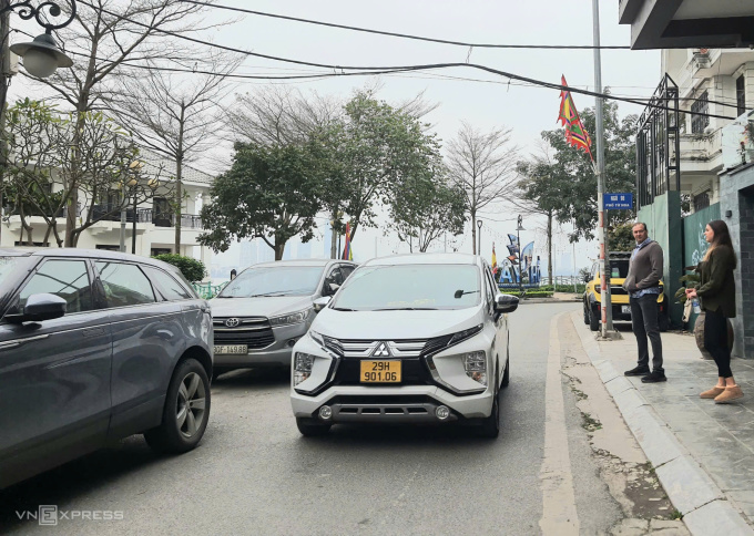 Đường Từ Hoa có diện tích nhỏ nên dễ gây ùn ứ nếu có đông phương tiện lưu thông. Ảnh: Võ Hải