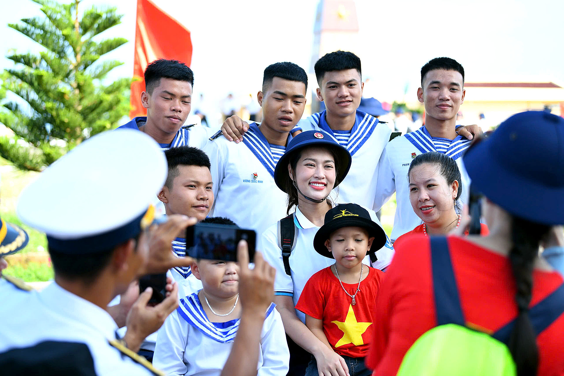 Tổng Bí thư Tô Lâm: Tương lai cho thế hệ vươn mình - Ảnh 18. Tổng Bí thư Tô Lâm: Tương lai cho thế hệ vươn mình - Ảnh 18.