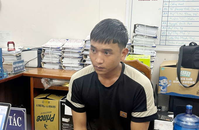 Huỳnh Thanh Hùng tại cơ quan công an. Ảnh: Sơn Thủy